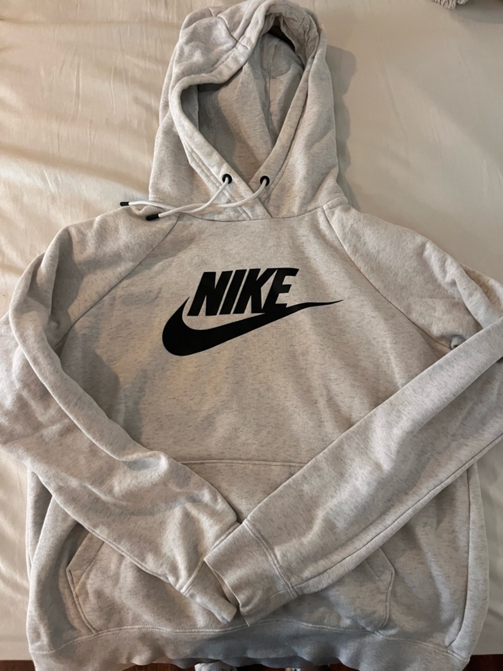 Nike Women’s Light Gray Club Fleece - Classic Swoosh